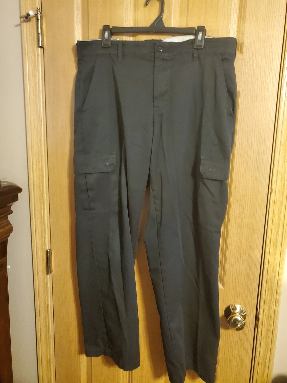 Classic Black Men's Cargo Pants with Flap Pockets